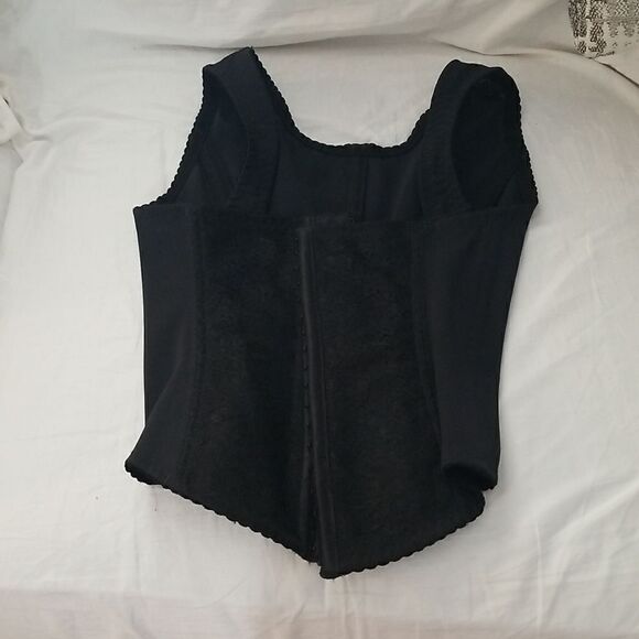 Waist trainer shaper nwot  - Picture 9 of 12